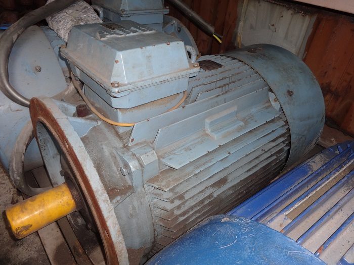 ABB QY280M4A electric motor