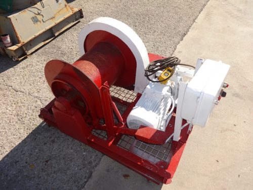 Electric winch with reduction 1/16