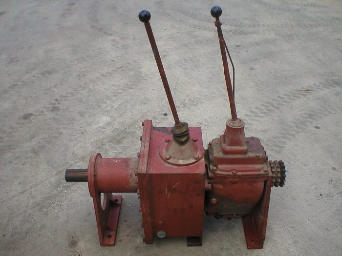 Gearbox inverter-reducer