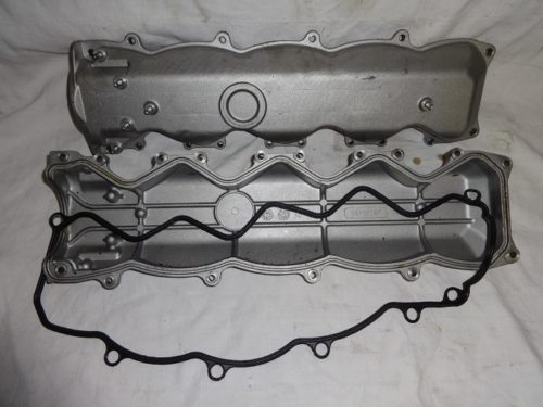 Iveco 99462587 valve cover