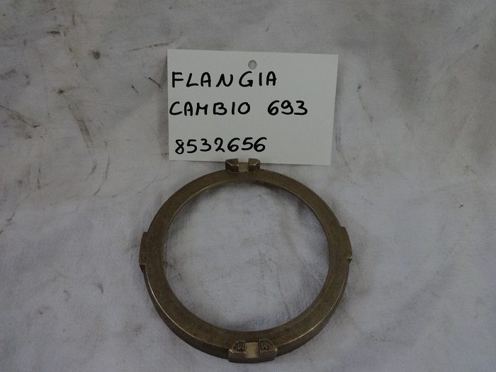 Flange for gearbox 693