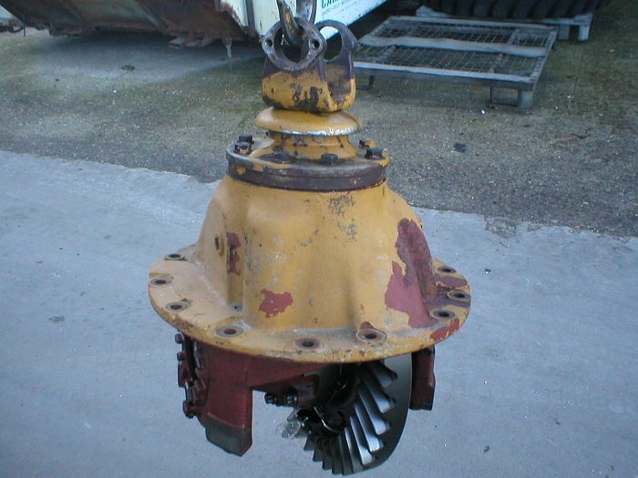 Fiat Allis 605-B axle group