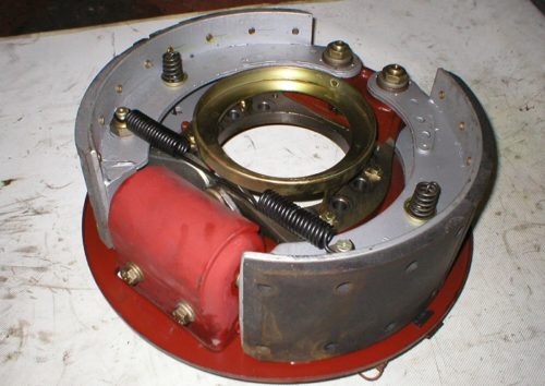 Iveco 7165422 drum brake