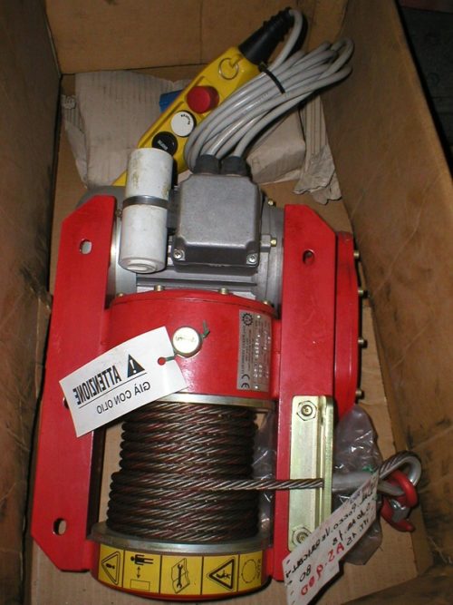 Electric winch 900 kg