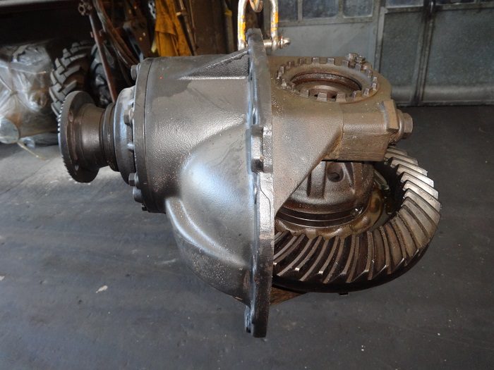 Mercedes 1320 differential