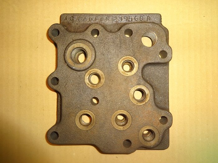 Clark 239569 valve body