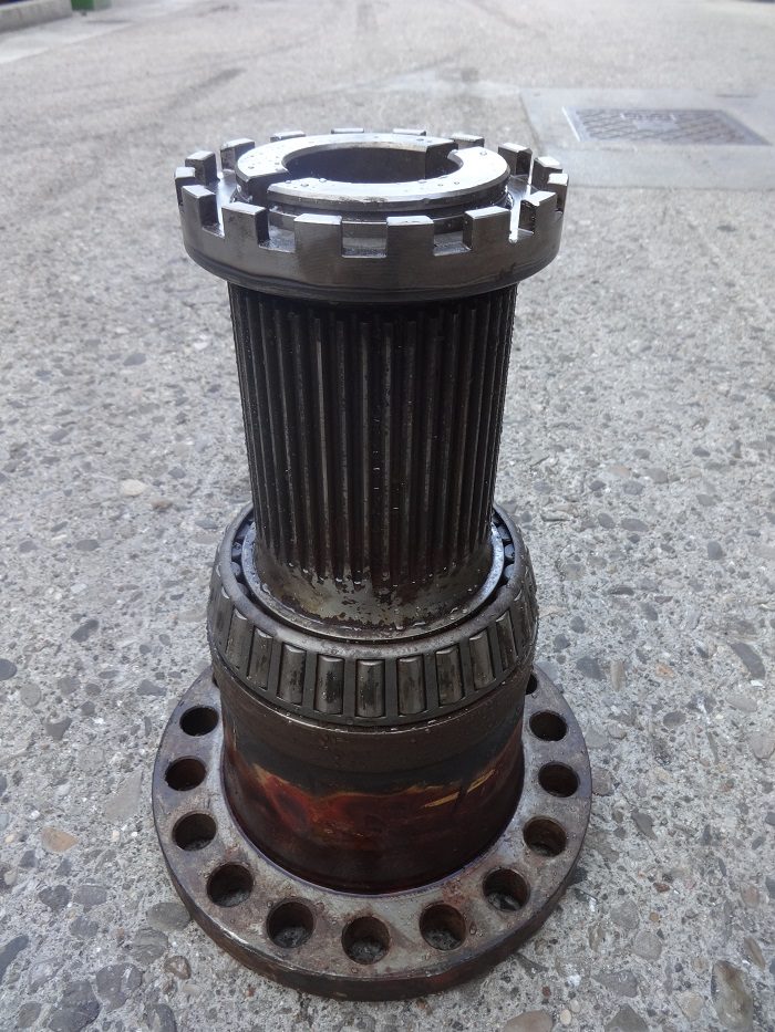 Fiat Hitachi FR 220 stub axle