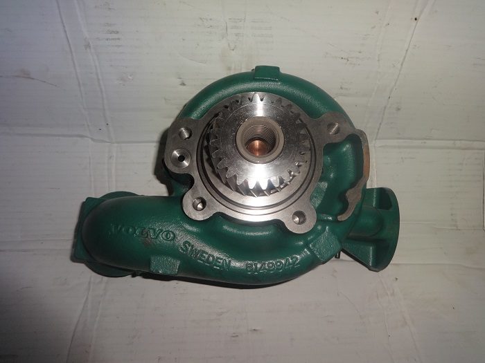 Volvo 8149941 water pump