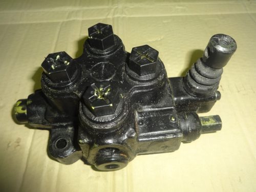 Bucher Hydraulics 200061113042 directional control valve