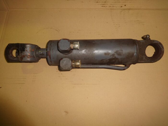 hamm 2028121 hydraulic cylinder