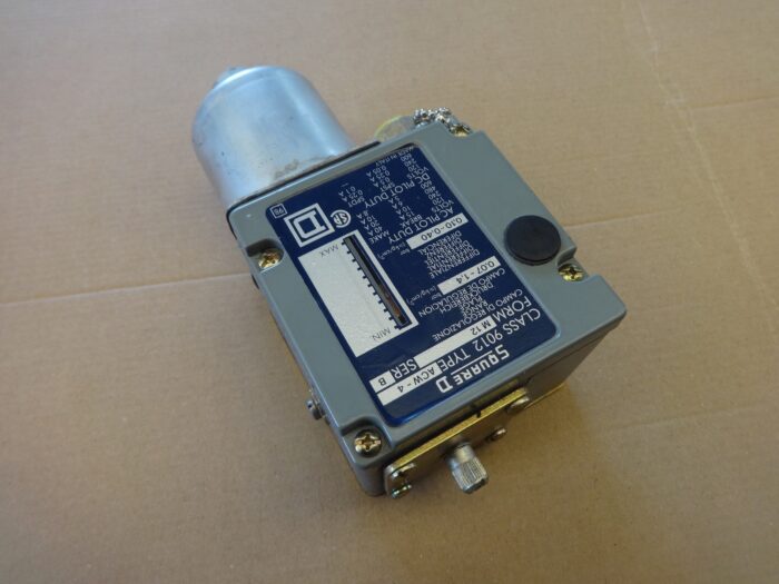 9012-acw-4-m12 pressure switch