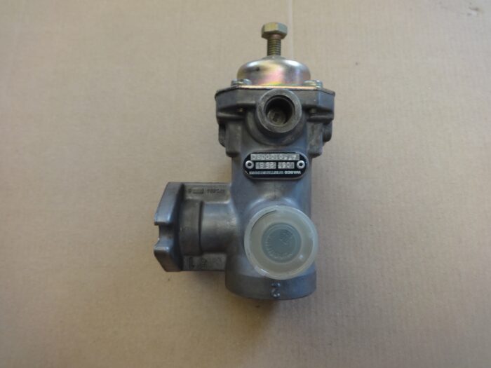 wabco 4750100090 valve