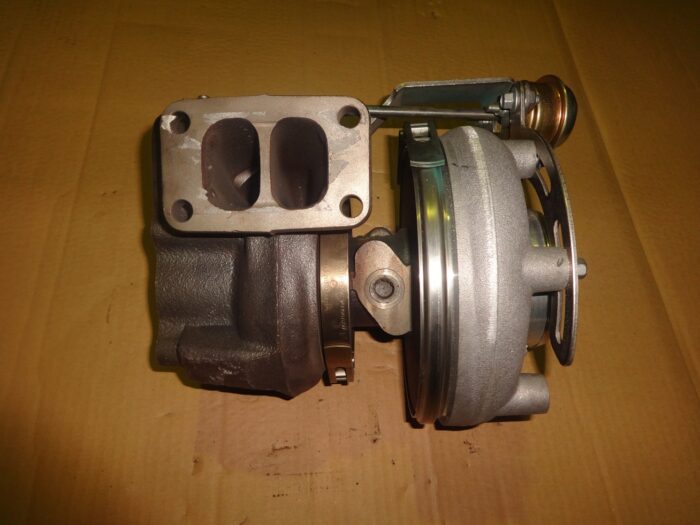 deutz 04904822 turbocharger