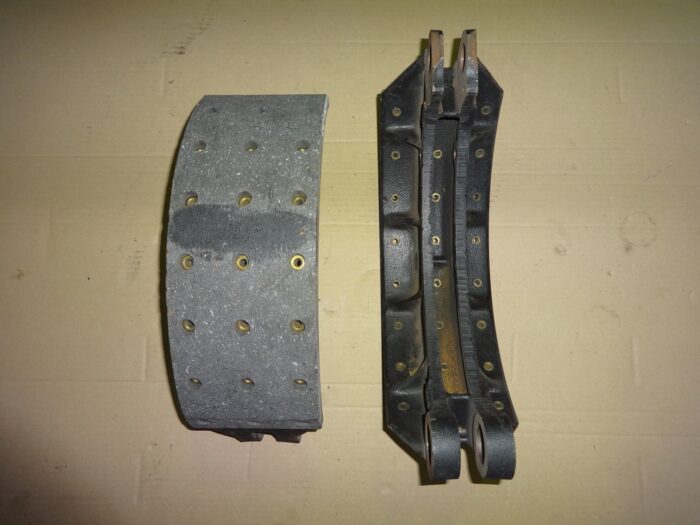 fiat 684 brake shoe