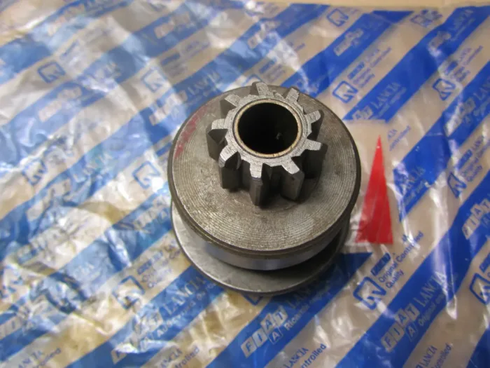 fiat 1300 starter motor pinion